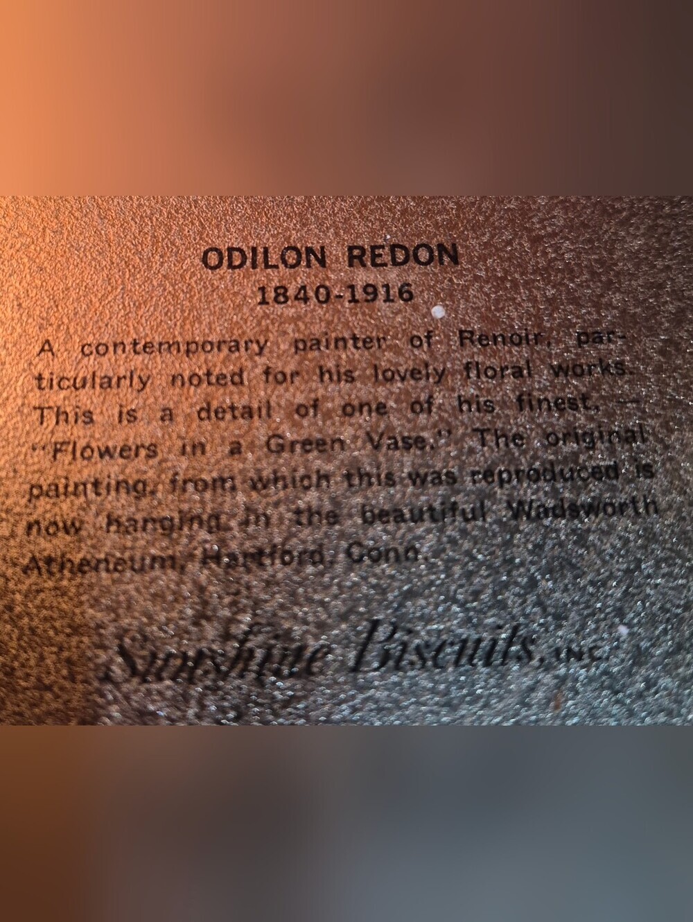 Sunshine Biscuit tin tray featuring a floral artwork by Odilon Redon - Picture 3 of 3